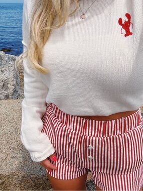 Lobster Sweater with shorts